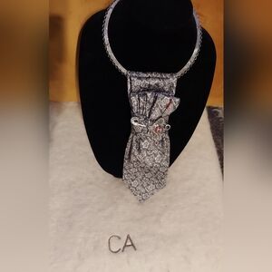 Gray Patterned fashion Necktie with Bee Pennant